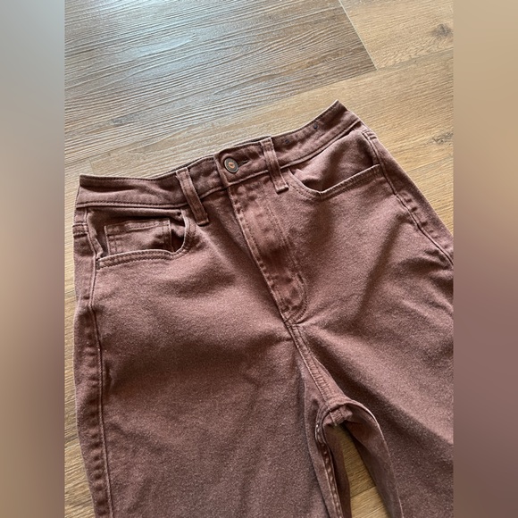 Hollister Women's Brown Straight Leg Jeans - Picture 7 of 11